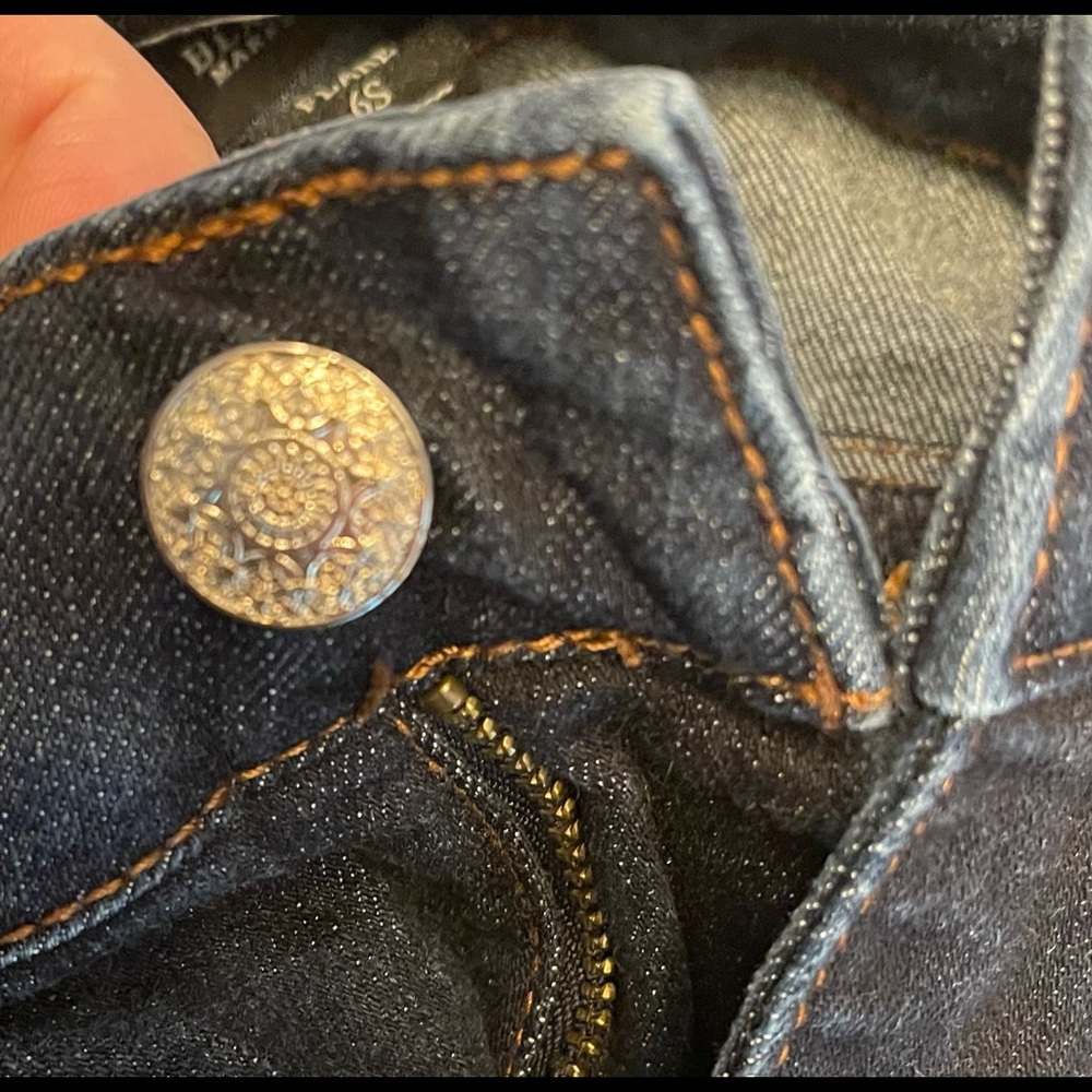 Never worn, WHITE HOUSE BLACK MARKET Jeans size 6S